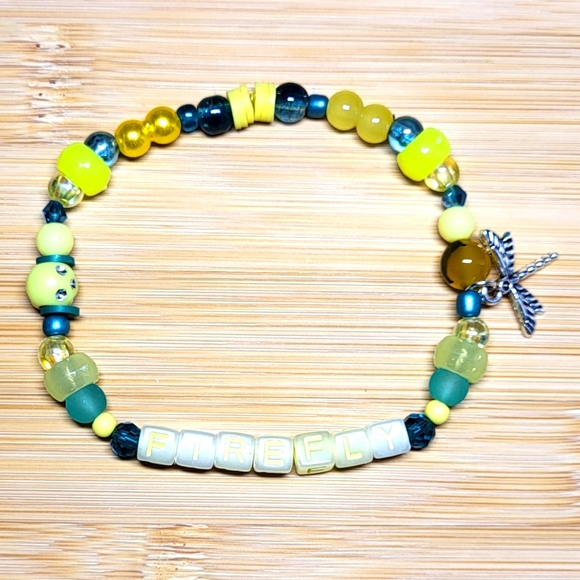 Sweet Nothings- Taylor Swift Friendship Bracelet - Picture 4 of 5